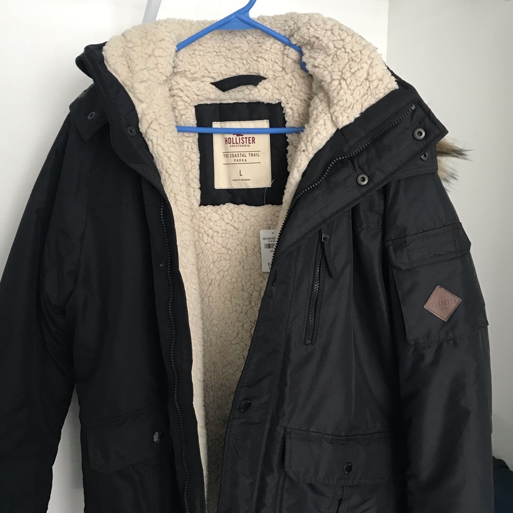 Hollister Coastal Trail Parka. One hundred obo!!!